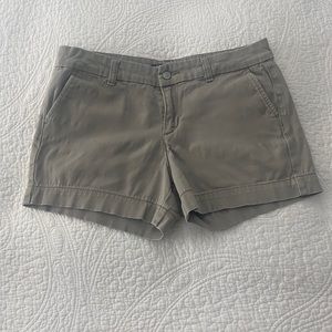 Womens Levi Shorts khaki color